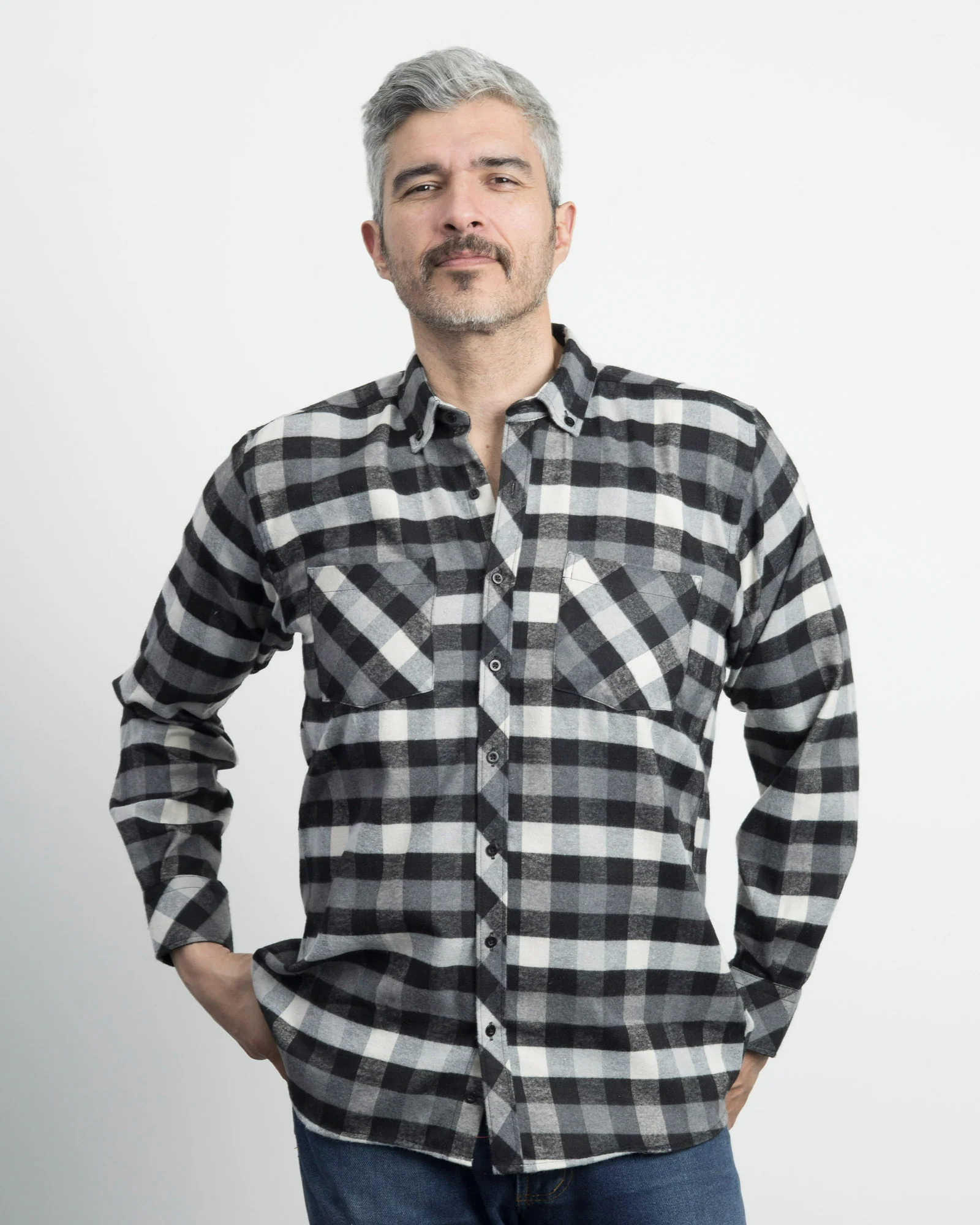 Camisa Leñadora Cuadros Negros - Image 4