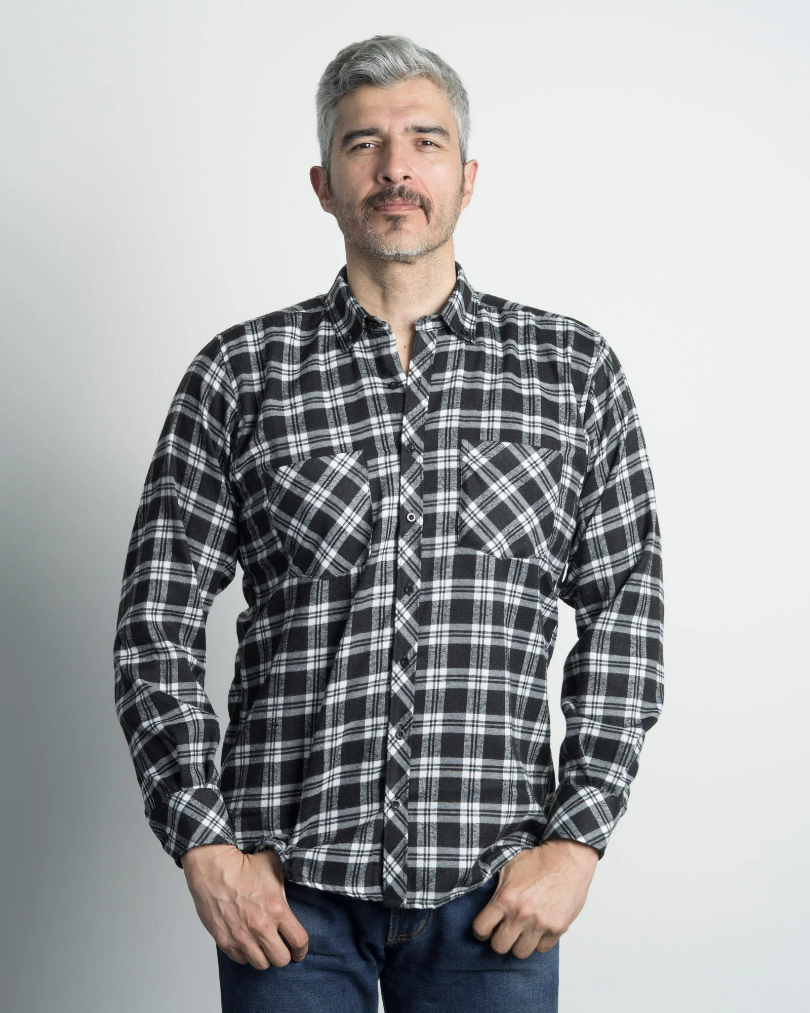 Camisa Leñadora Cuadros Negros Y Grises - Image 4