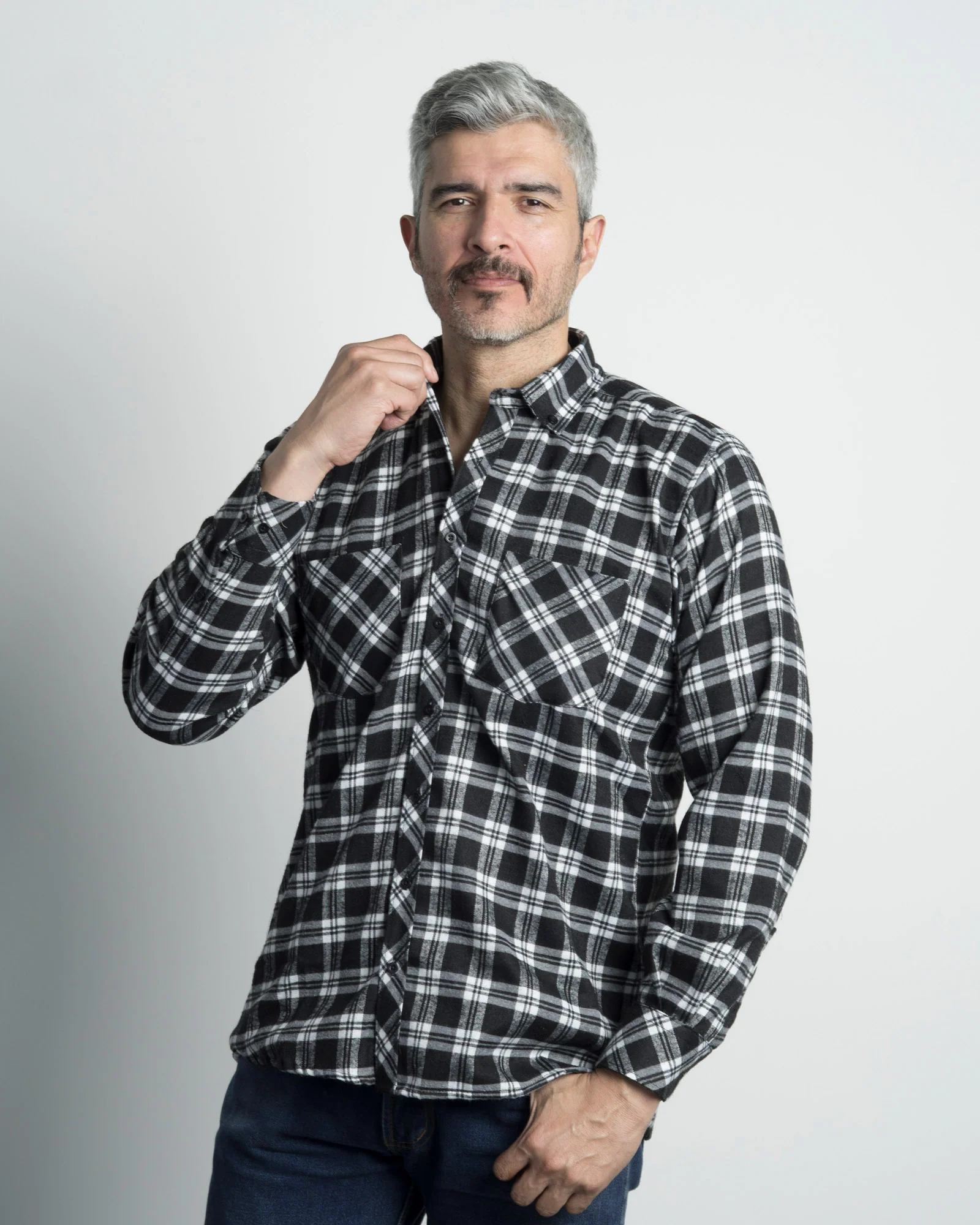 Camisa Leñadora Cuadros Negros Y Grises - Image 6