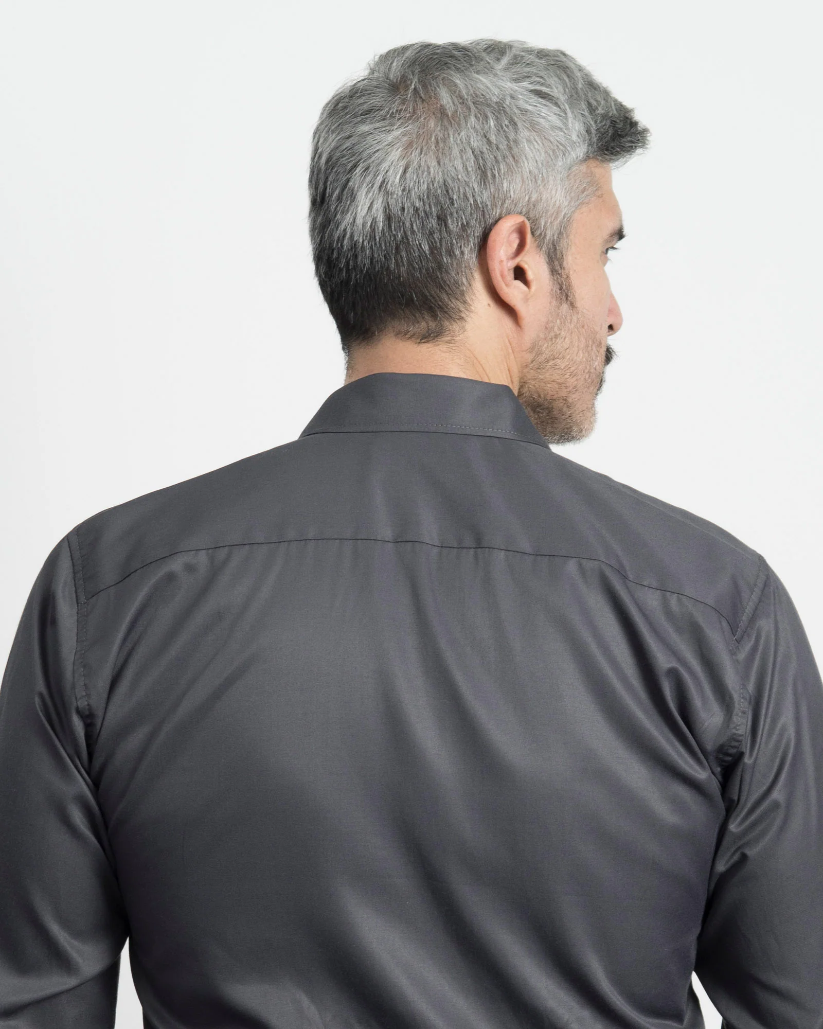 Camisa Mancorna Gris Oscuro - Image 4
