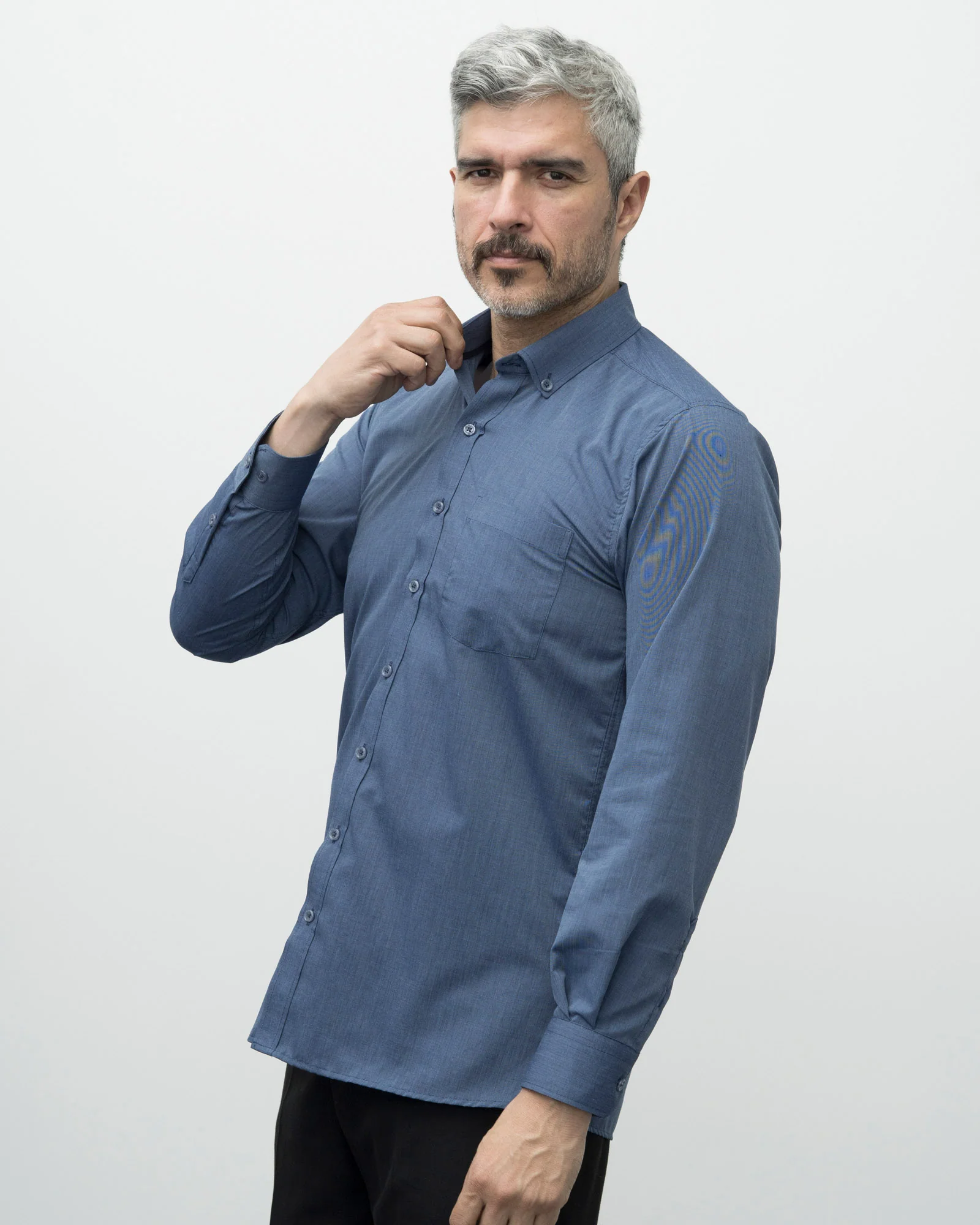 Camisa Solo Fondo Azul Detalle Cuello