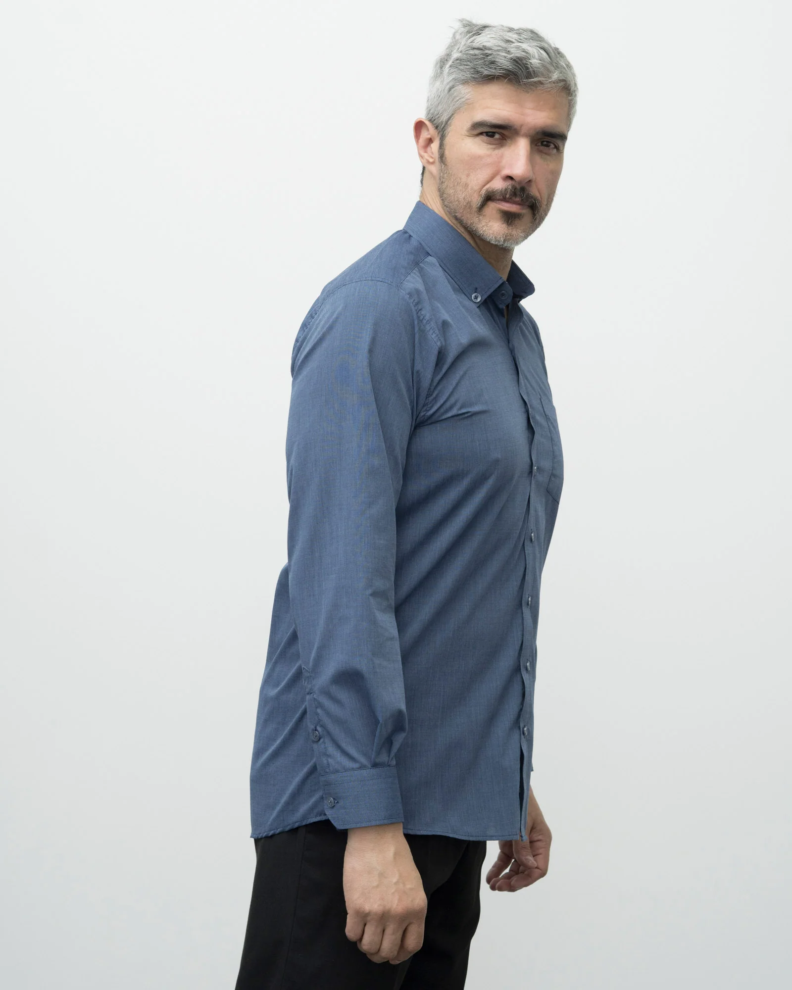 Camisa Solo Fondo Azul Detalle Cuello - Image 2